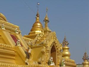 2015-01-10-Mandalay-Kuthodaw-Paya-Stupa-Library-Myanmar-IMG_7804