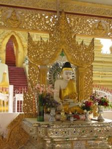 2015-01-10-Mandalay-Kuthodaw-Paya-Stupa-Library-Myanmar-IMG_7841