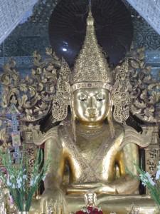 2015-01-10-Mandalay-Sanda-Muni-Stupa-Commentary-on-Library-Myanmar-IMG_7747