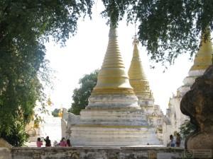 2015-01-12-Mandalay-Maha-Aungmye-Bonzan-Monastery-Myanmar-IMG_8925