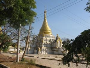 2015-01-12-Mandalay-Maha-Aungmye-Bonzan-Monastery-Myanmar-IMG_8930
