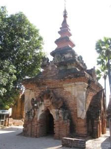2015-01-12-Mandalay-Yadana-Hsemee-Pagoda-Complex-Myanmar-IMG_8782